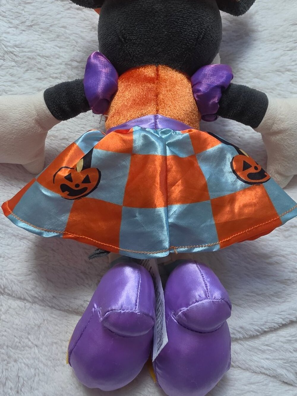 Disney Store 2020 Halloween Minnie Mouse Witch Plush 15" Pumpkin Candy Dress - Picture 6 of 7